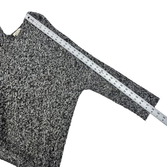 Matilda Jane Sweater Womens Medium Marled Knit Pullover Black Gray V-Neck Dolman - Picture 8 of 10